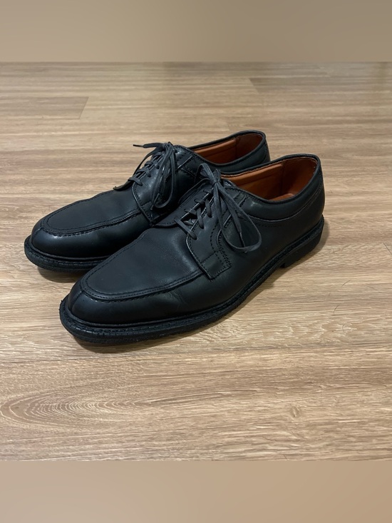 Men\'s Black Leather Allen Edmonds Lace-Up Dress Shoes